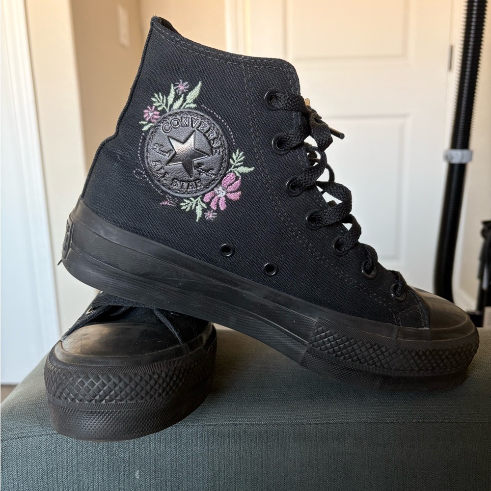 Custom Platform Chuck Taylor Allstars - Picture 3 of 7